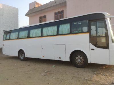 50 seater bus